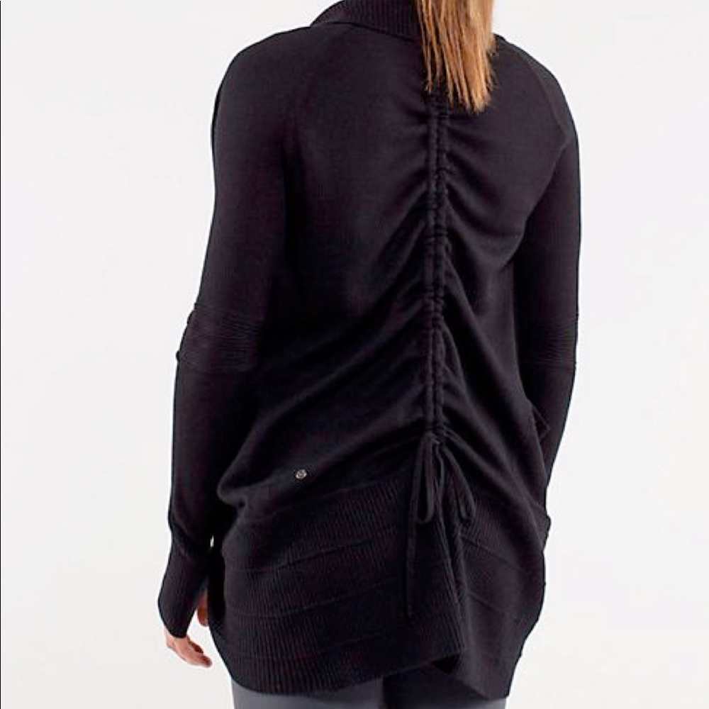 Lululemon Transformation Wrap